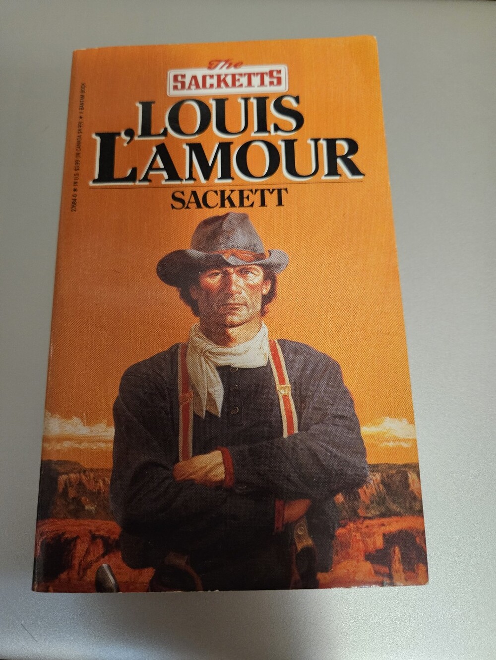 Louis L'Amour 'Sackett' Paperback Book - Used